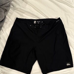 Quiksilver Men's Classic Black Board Shorts, size 38.